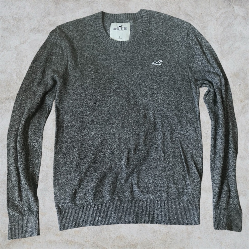 Hollister Crewneck Sweater